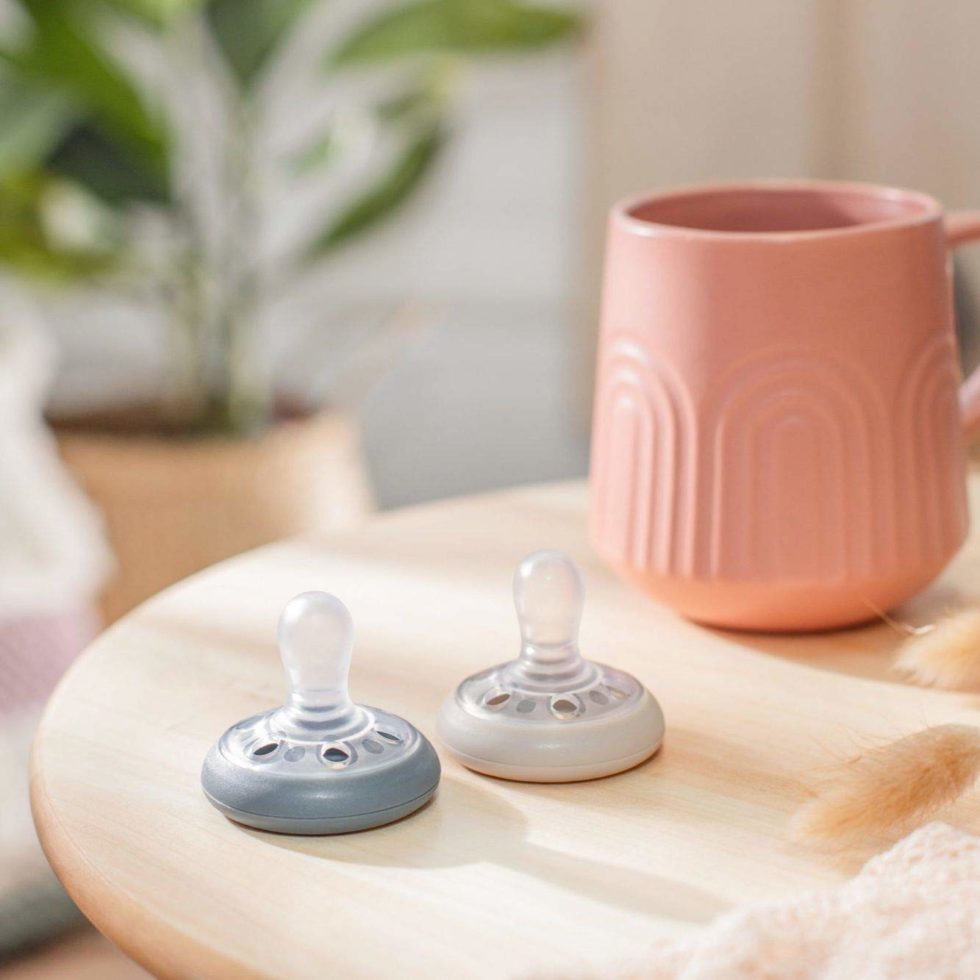 Best Pacifiers for Nursing & Breastfeeding Babies New Parent Advice