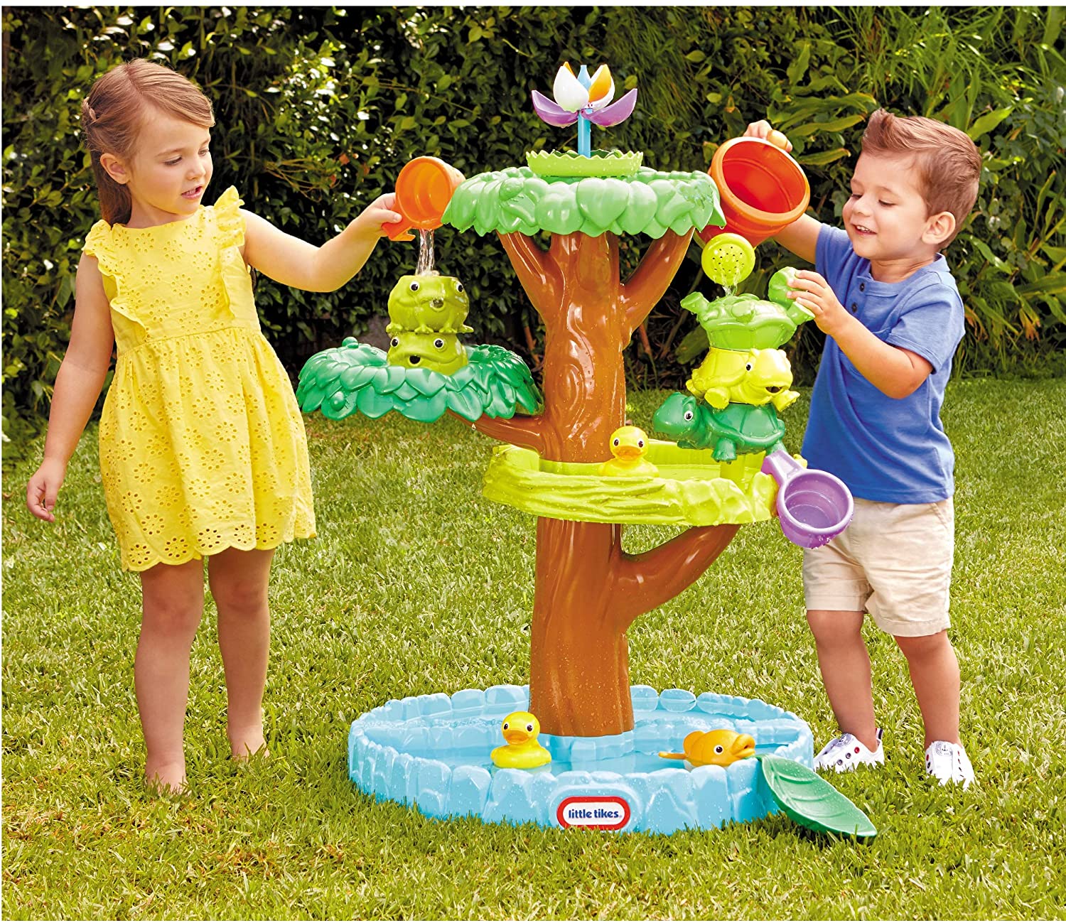 Little Tikes Magic Flower Water Table with Blooming Flower